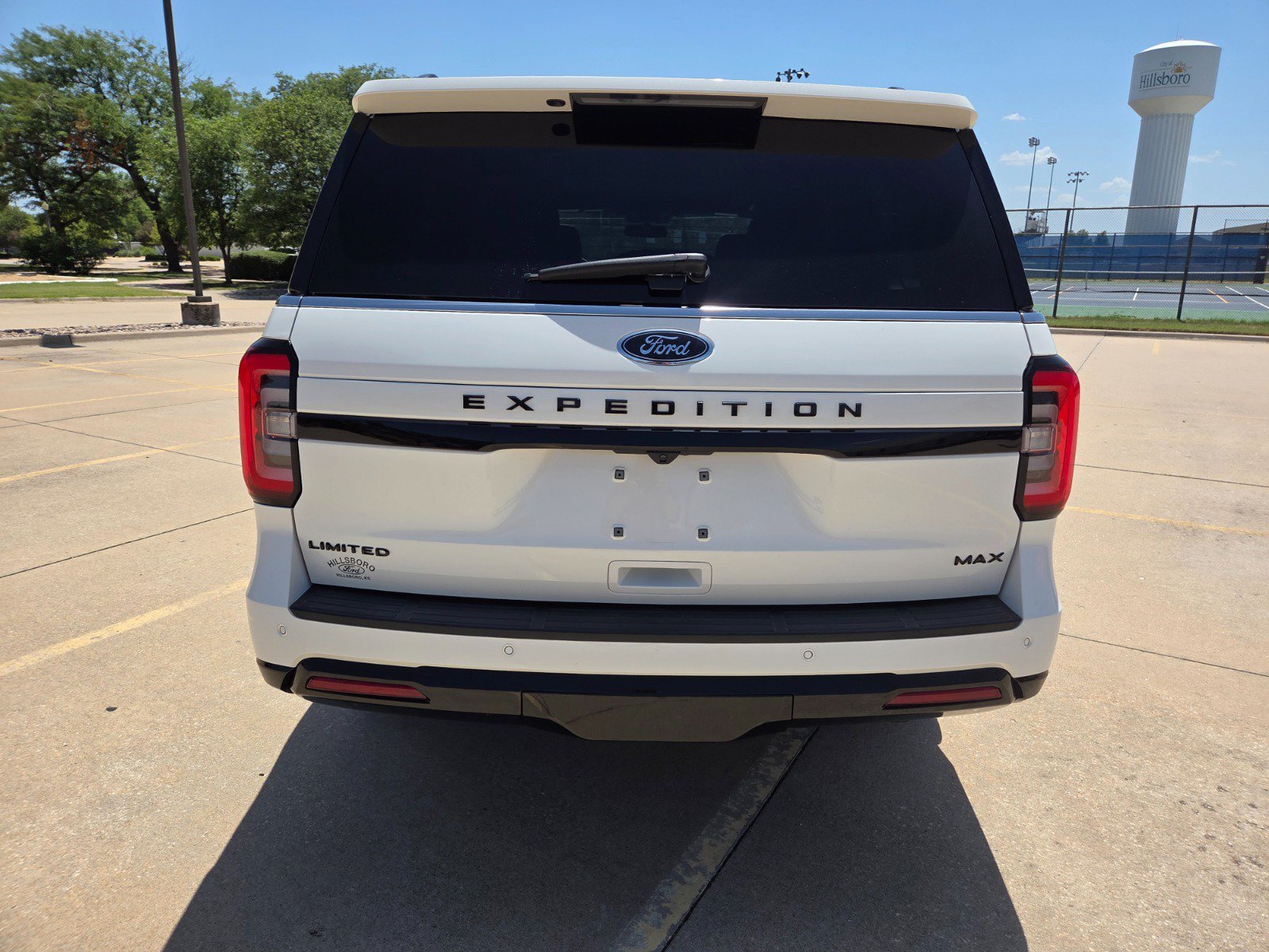 Certified 2022 Ford Expedition Max Limited AWD/4WD image 4