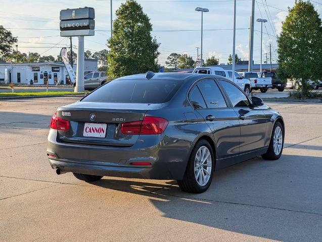 Used 2018 BMW 320i Sedan RWD image 7