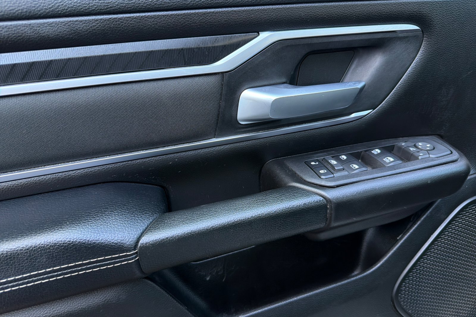 Used 2025 RAM 1500 Big Horn AWD/4WD image 10