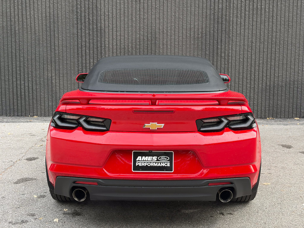 Used 2023 Chevrolet Camaro LT RWD image 7