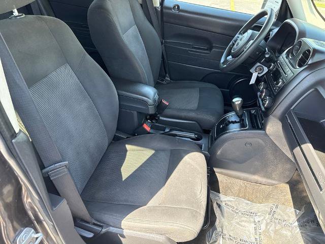 Used 2017 Jeep Patriot Sport FWD image 8