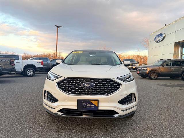 Certified 2022 Ford Edge Titanium w/ Equipment Group 301A image 8