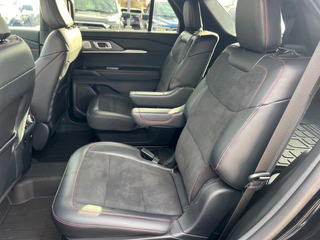 Certified 2025 Ford Explorer ST image 21