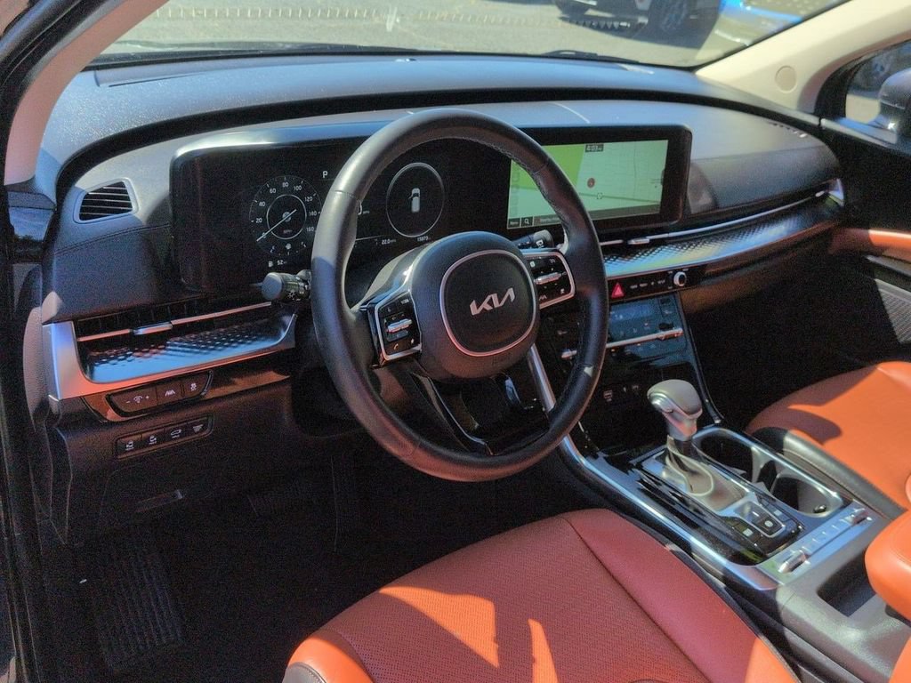 Used 2024 Kia Carnival SX Prestige FWD image 12