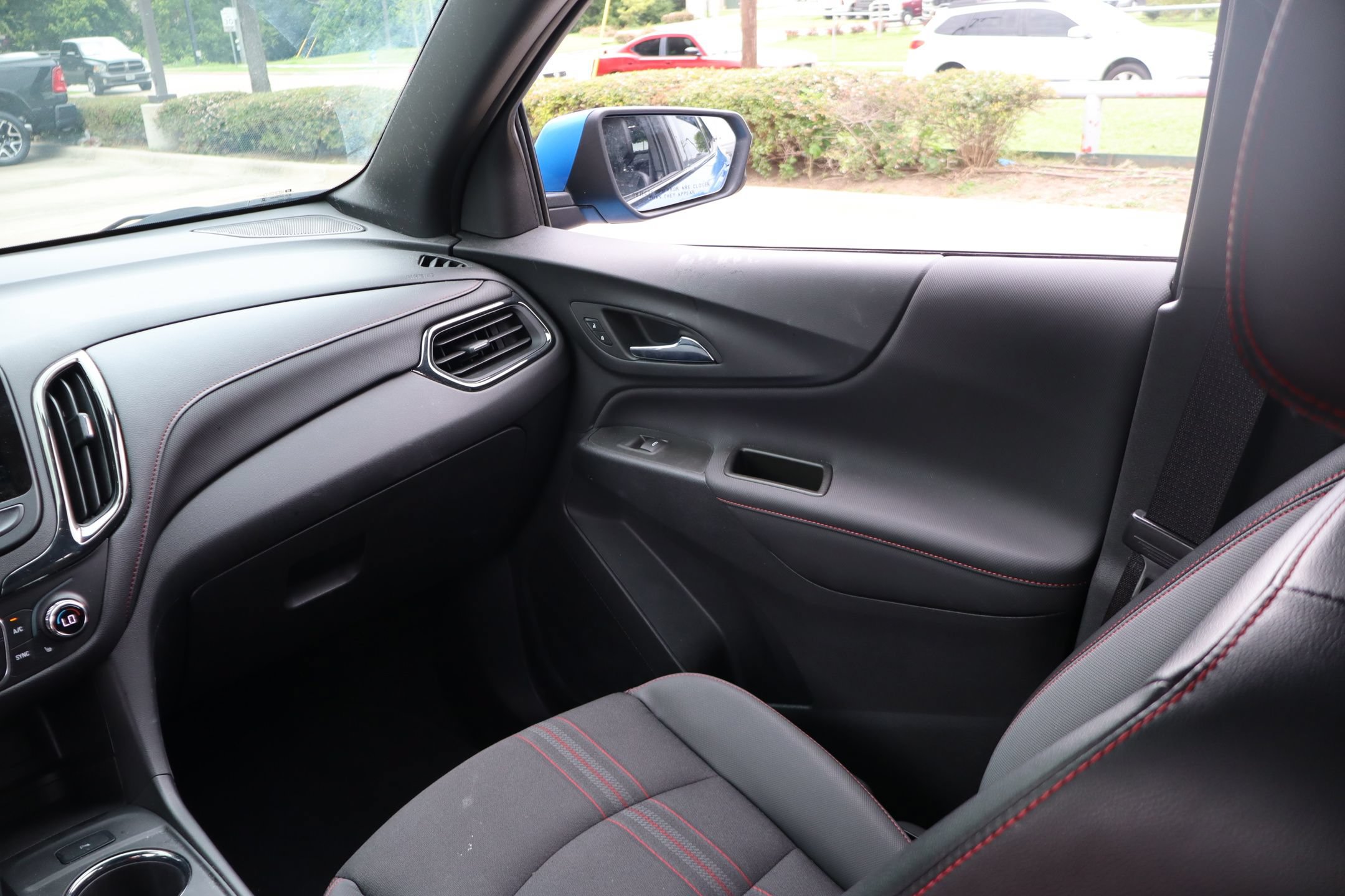 Used 2024 Chevrolet Equinox RS AWD/4WD image 21