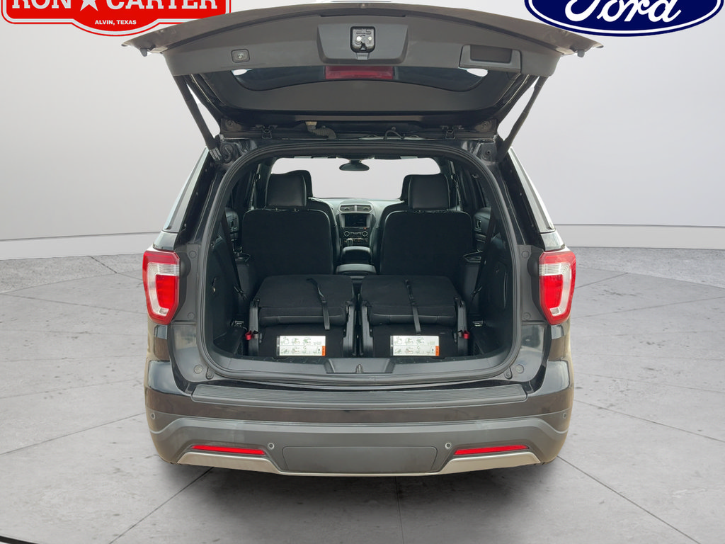Certified 2019 Ford Explorer XLT w/ Equipment Group 202A FWD image 19