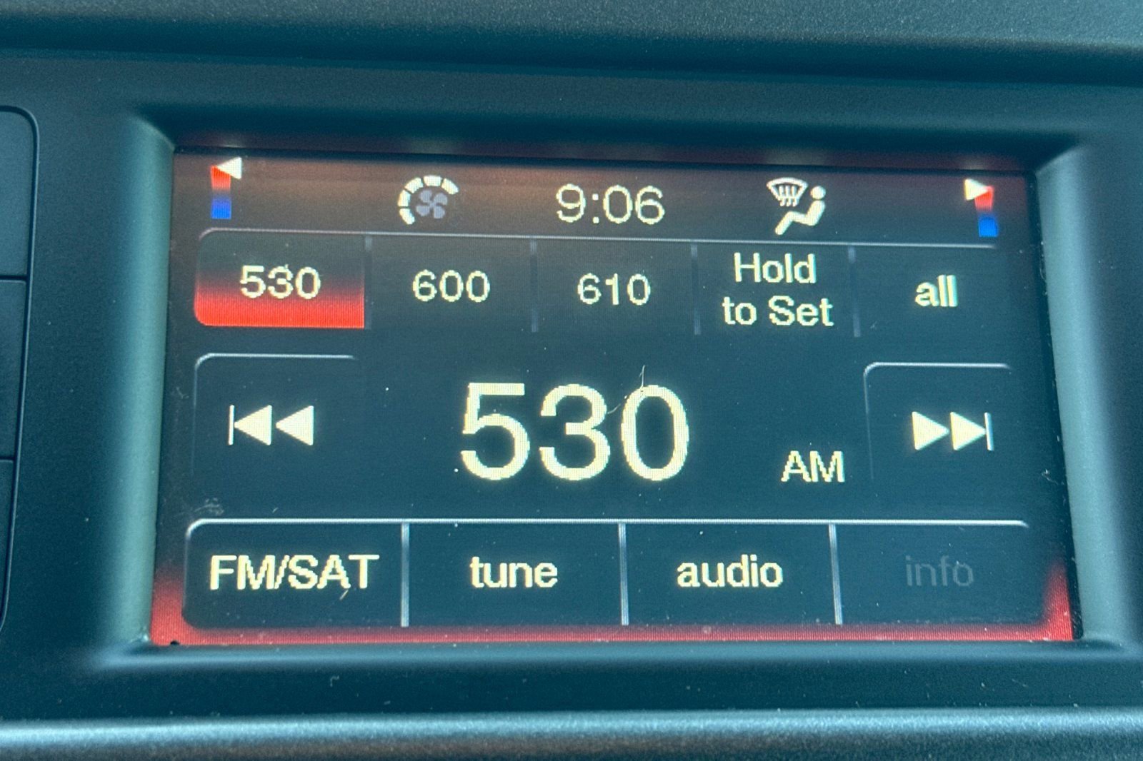 Used 2019 Dodge Journey SE w/ Connectivity Group image 21