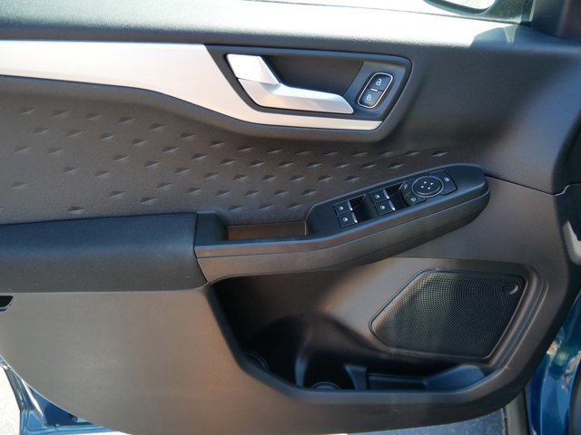 Certified 2020 Ford Escape SE AWD/4WD image 9