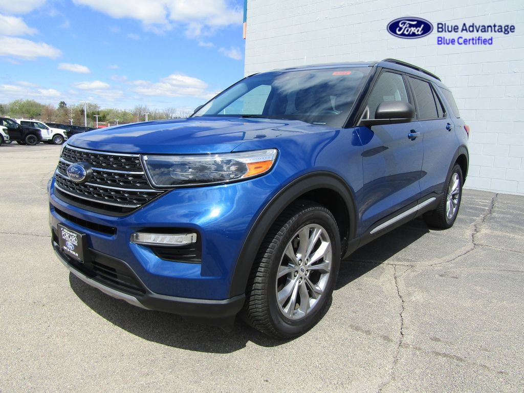 Certified 2022 Ford Explorer XLT w/ Equipment Group 202A AWD/4WD image 45
