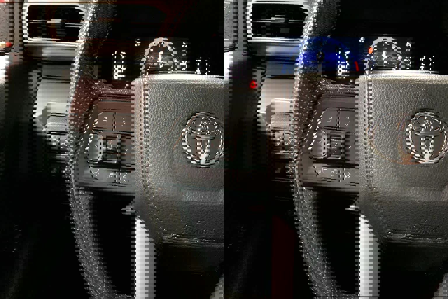 Used 2024 Toyota Tacoma SR5 image 23