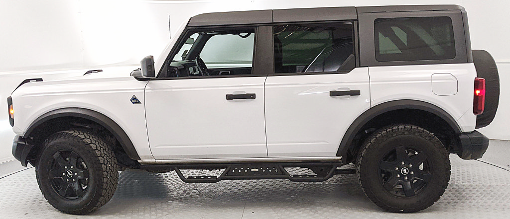 Certified 2024 Ford Bronco Black Diamond AWD/4WD image 5