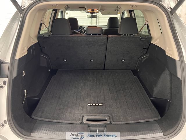 Used 2025 Nissan Rogue SV FWD image 31