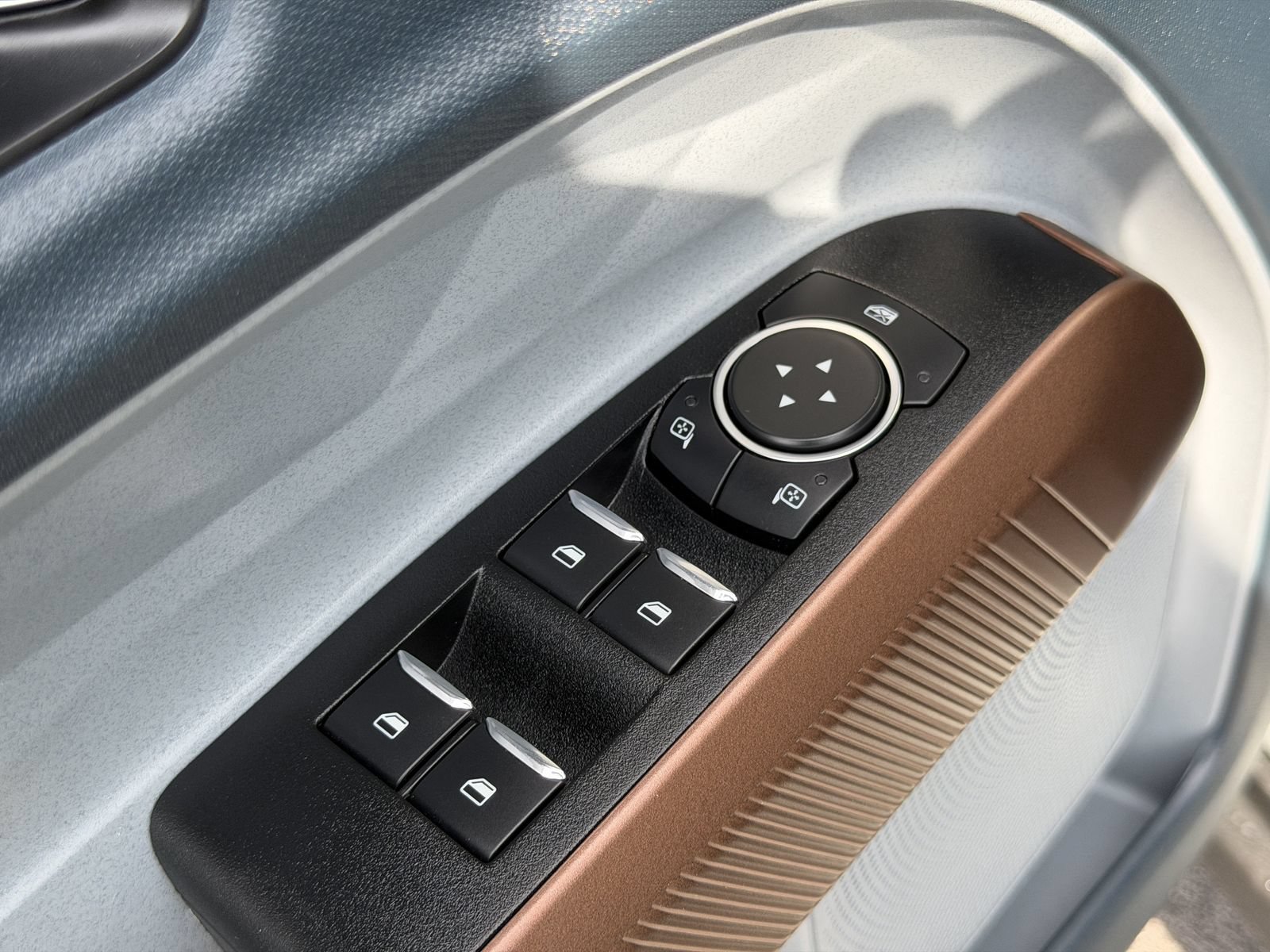 Certified 2022 Ford Maverick Lariat FWD image 25