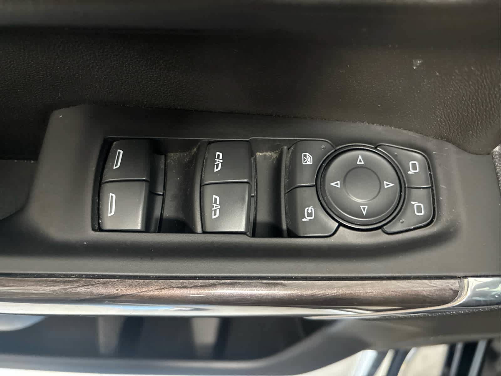 Used 2022 Chevrolet Silverado 1500 LTZ AWD/4WD image 23