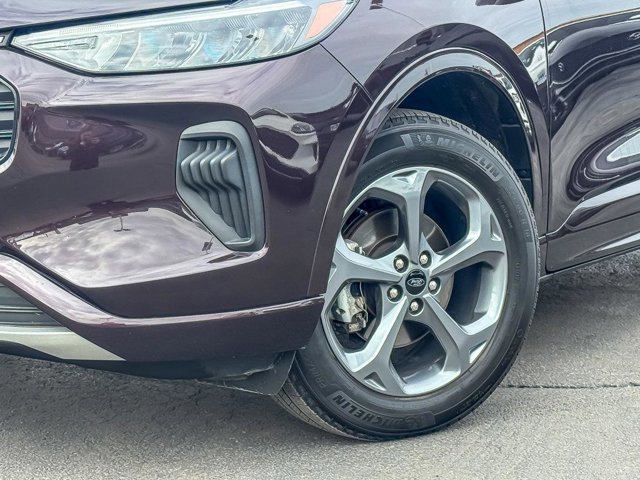 Certified 2023 Ford Escape ST-Line w/ Tech Pack #1 image 10