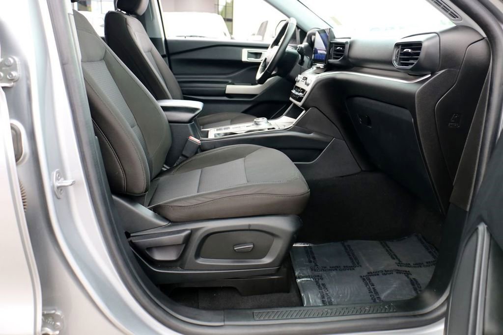 Certified 2022 Ford Explorer XLT image 31