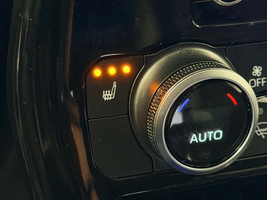 Used 2023 Toyota Highlander XLE image 22