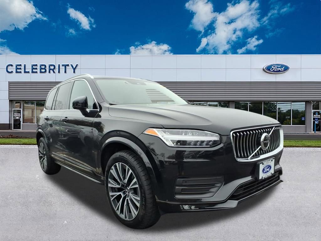 Used 2022 Volvo XC90 T5 Momentum w/ Climate Package