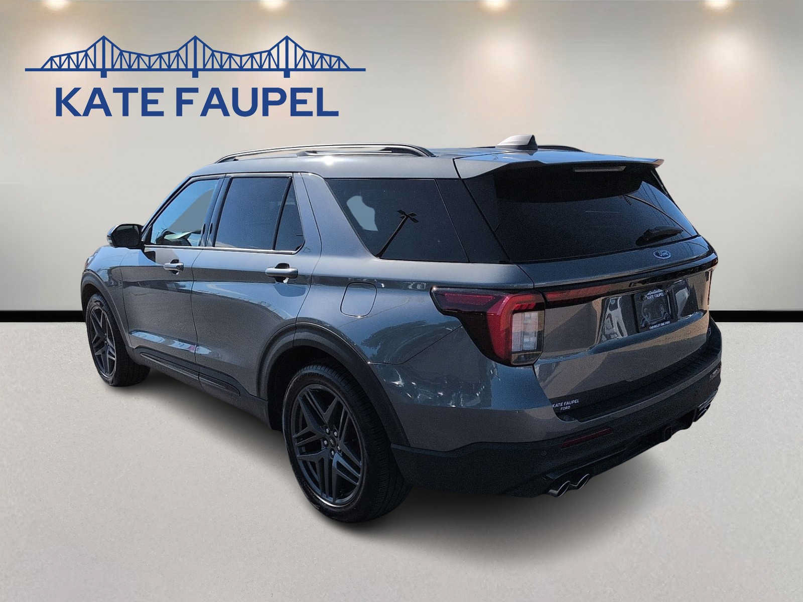 Certified 2026 Ford Explorer ST AWD/4WD image 5