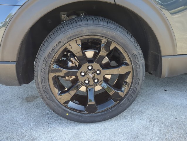 Certified 2023 Ford Explorer ST-Line w/ Class IV Trailer Tow Package image 30