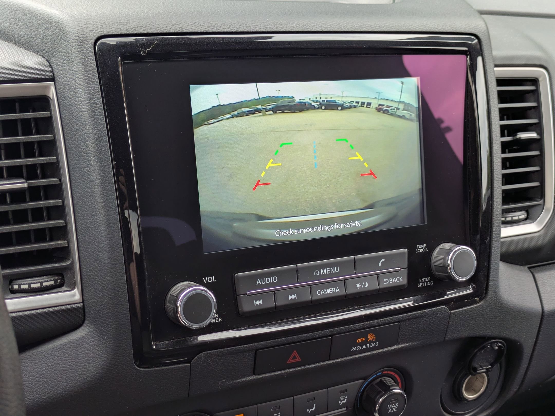 Used 2022 Nissan Frontier SV AWD/4WD image 19