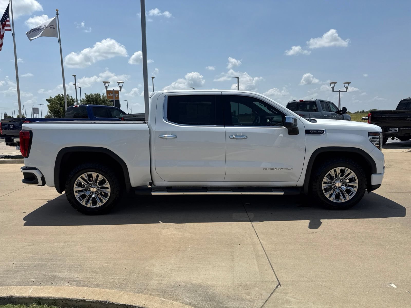 Used 2023 GMC Sierra 1500 Denali RWD image 37