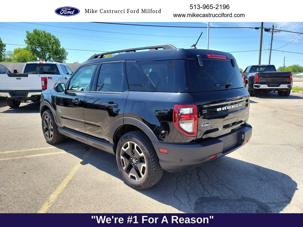 Certified 2023 Ford Bronco Sport Outer Banks w/ Tech Package AWD/4WD image 3