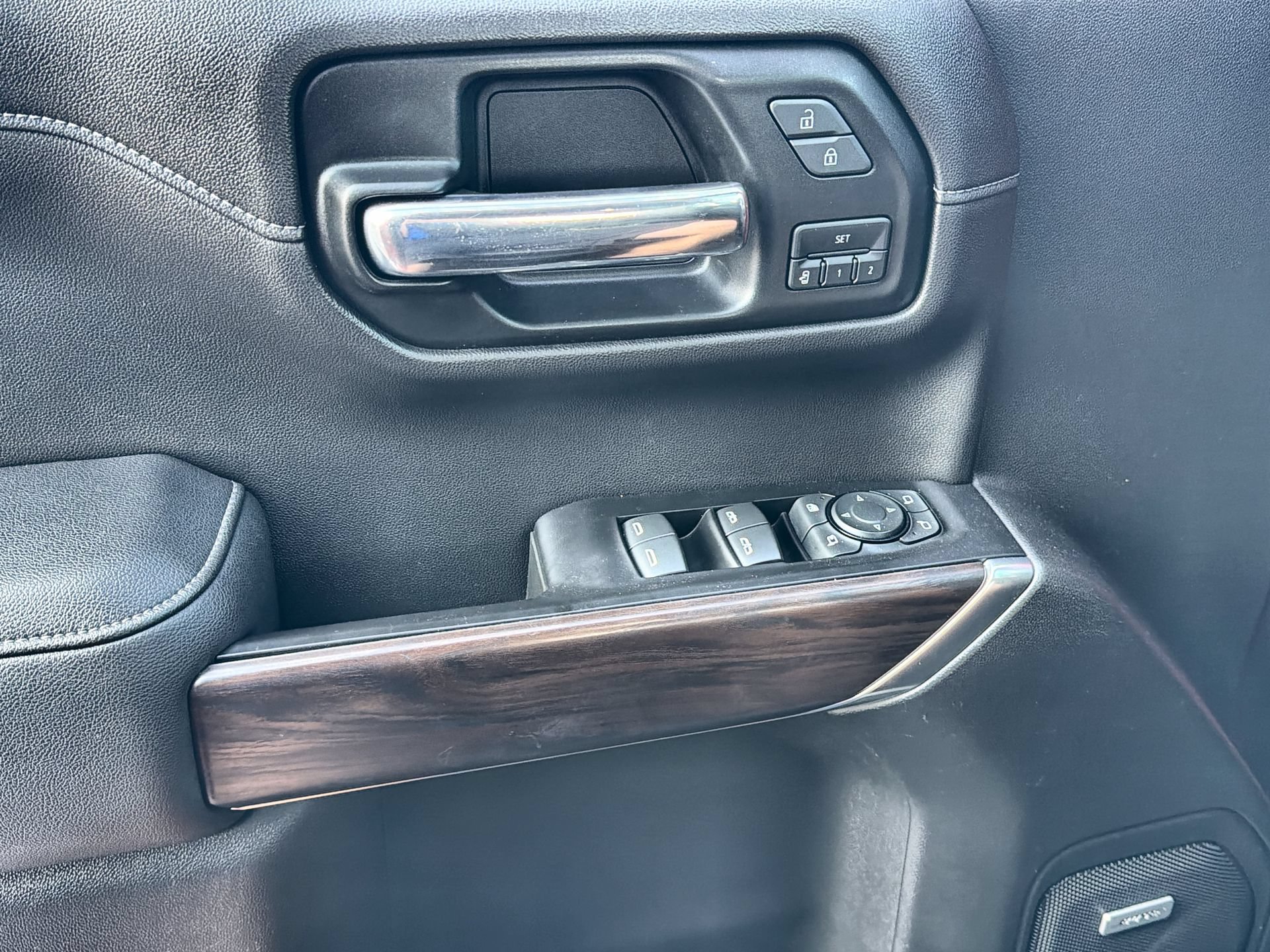 Used 2019 GMC Sierra 1500 SLT RWD image 13