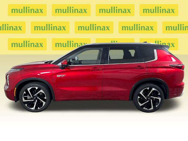 Used 2025 Mitsubishi Outlander 4WD Plug-In Hybrid image 12