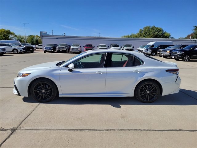 Used 2023 Toyota Camry XSE w/ Navigation Package FWD image 3