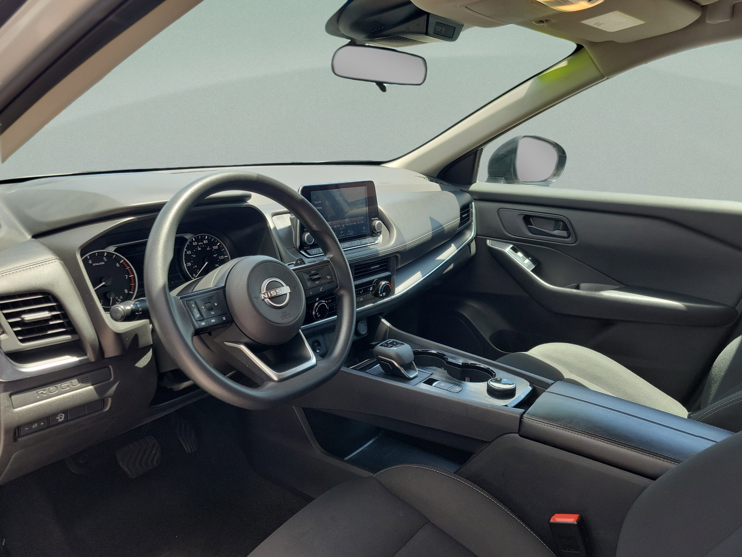 Used 2024 Nissan Rogue S AWD/4WD image 16