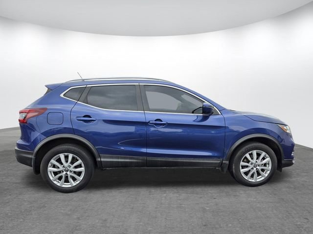 Used 2022 Nissan Rogue Sport SV FWD image 3