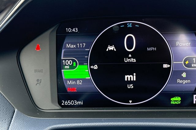 Used 2022 Chevrolet Bolt EUV Premier image 32