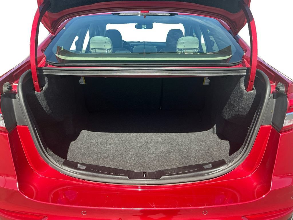 Certified 2020 Ford Fusion SE FWD image 24