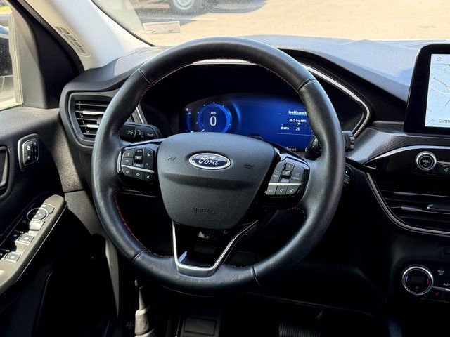 Certified 2021 Ford Escape SEL w/ SEL Stealth AWD Package image 19