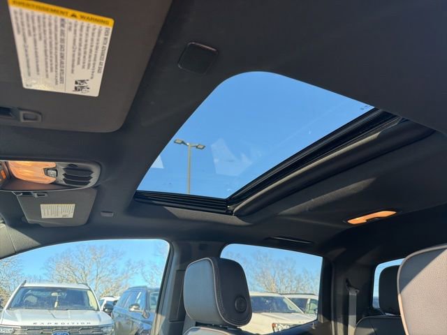 Used 2025 GMC Canyon Denali image 14