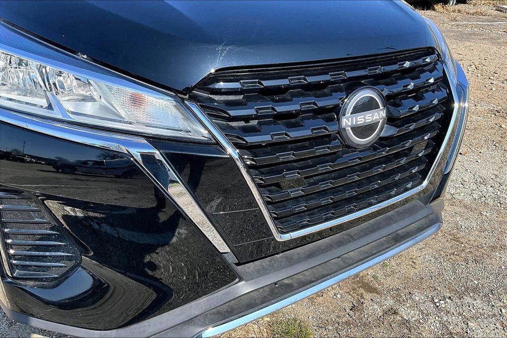 Used 2023 Nissan Kicks SV image 28