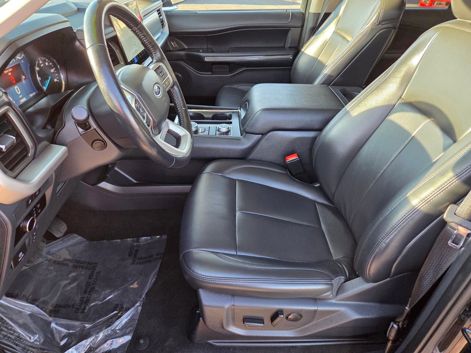 Certified 2024 Ford Expedition XLT image 10