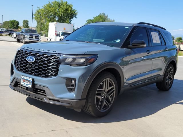 Certified 2025 Ford Explorer ST w/ Sun And Sound Package AWD/4WD image 4
