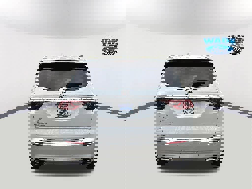 Used 2023 Buick Enclave Essence w/ Experience Buick Package image 6