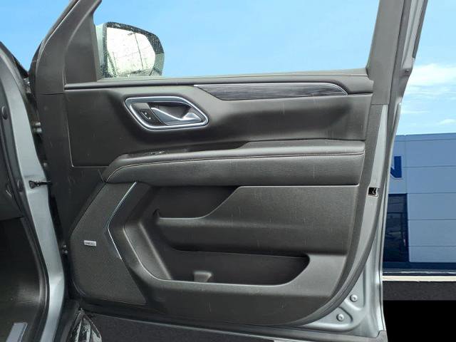 Used 2021 GMC Yukon SLT w/ SLT Premium Package image 10