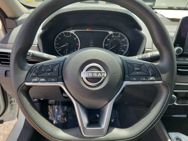 Used 2023 Nissan Altima 2.5 SV FWD image 25