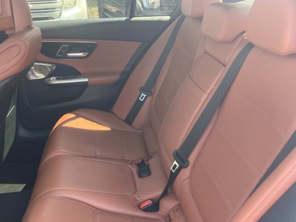 Used 2022 Mercedes-Benz C 300 Sedan image 24