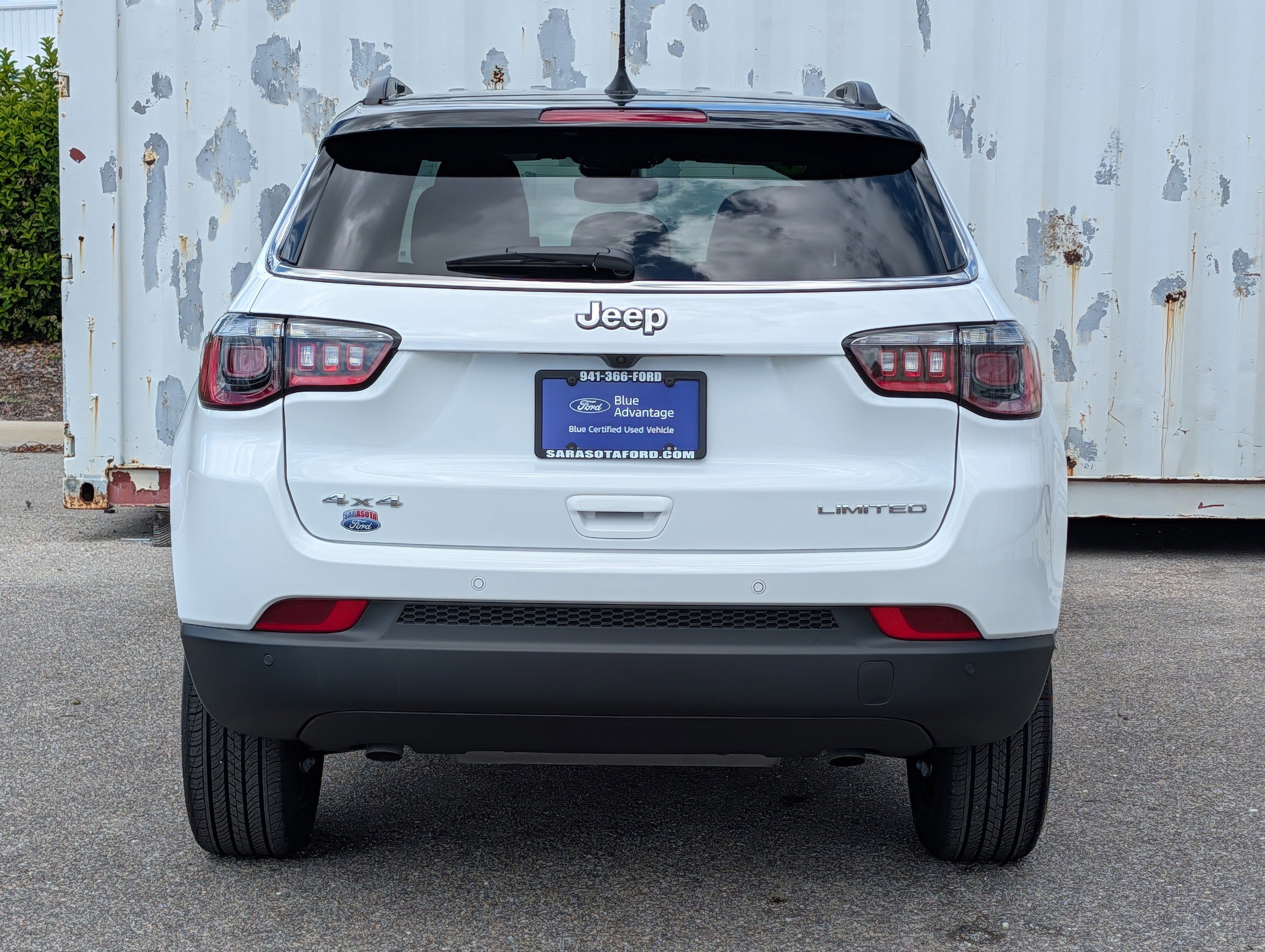 Used 2026 Jeep Compass Limited image 4