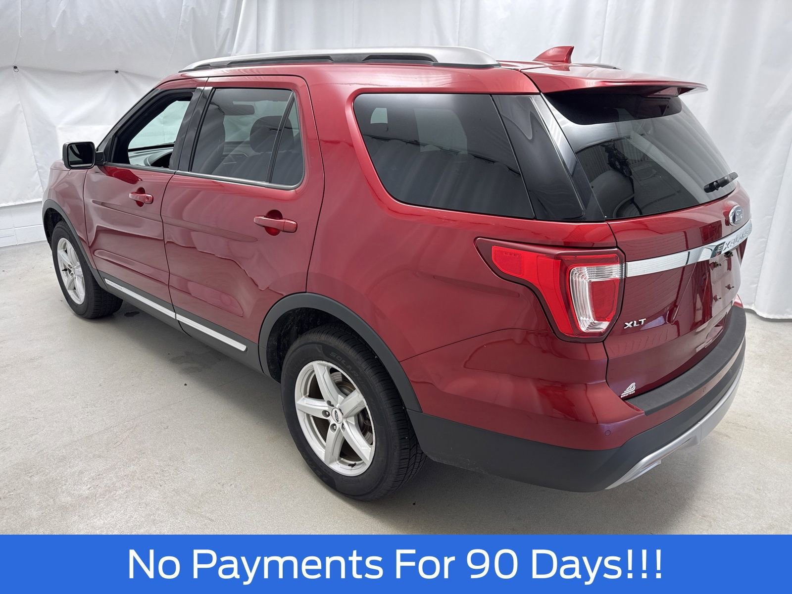Certified 2017 Ford Explorer XLT w/ Equipment Group 202A AWD/4WD image 5