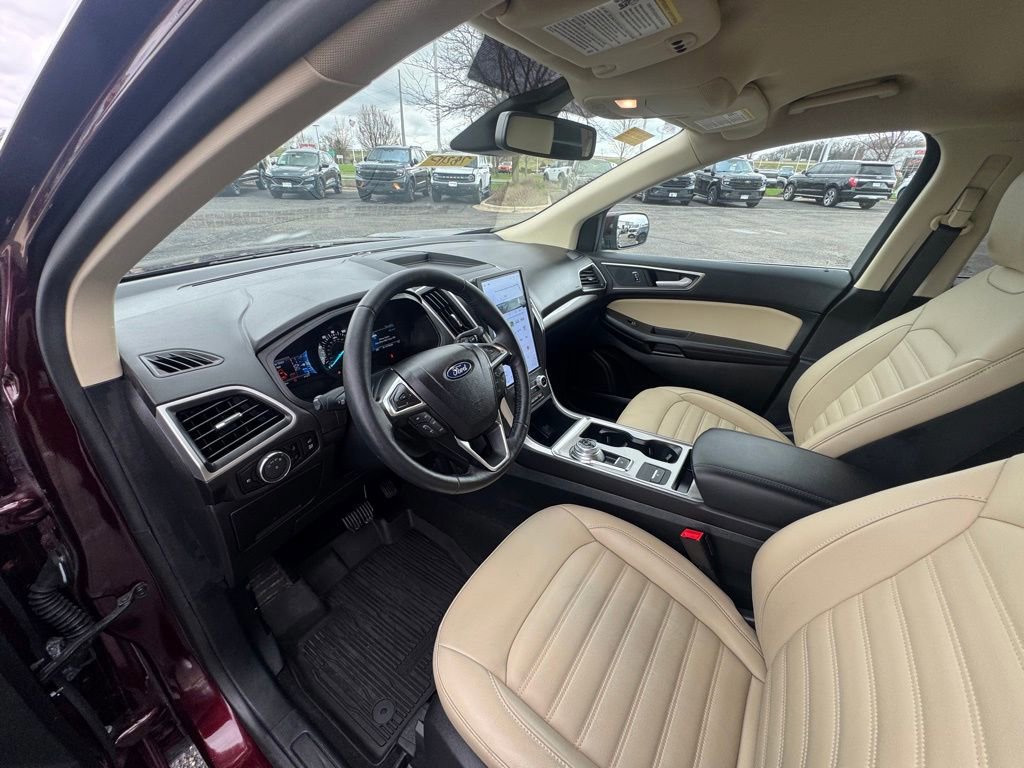 Certified 2024 Ford Edge SEL w/ Convenience Package AWD/4WD image 13