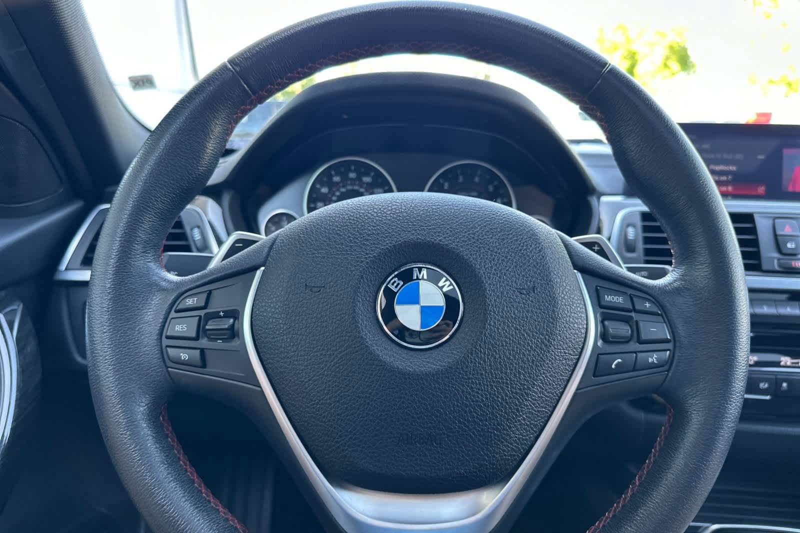 Used 2018 BMW 330i Sedan RWD image 24