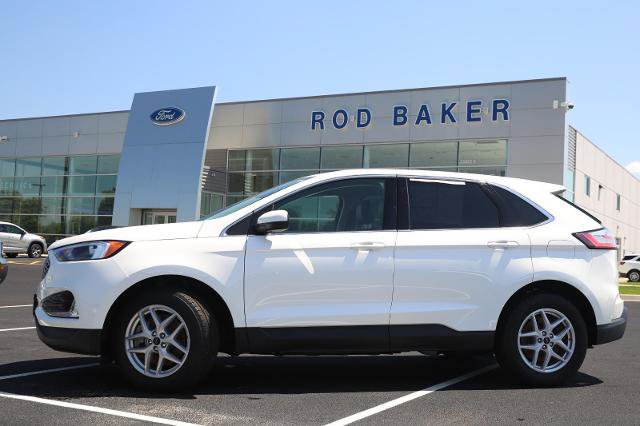 Certified 2024 Ford Edge SEL w/ Convenience Package AWD/4WD image 3