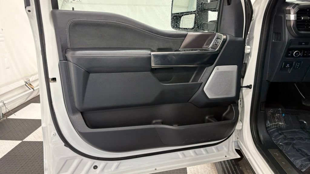 Certified 2026 Ford F150 Platinum AWD/4WD image 16
