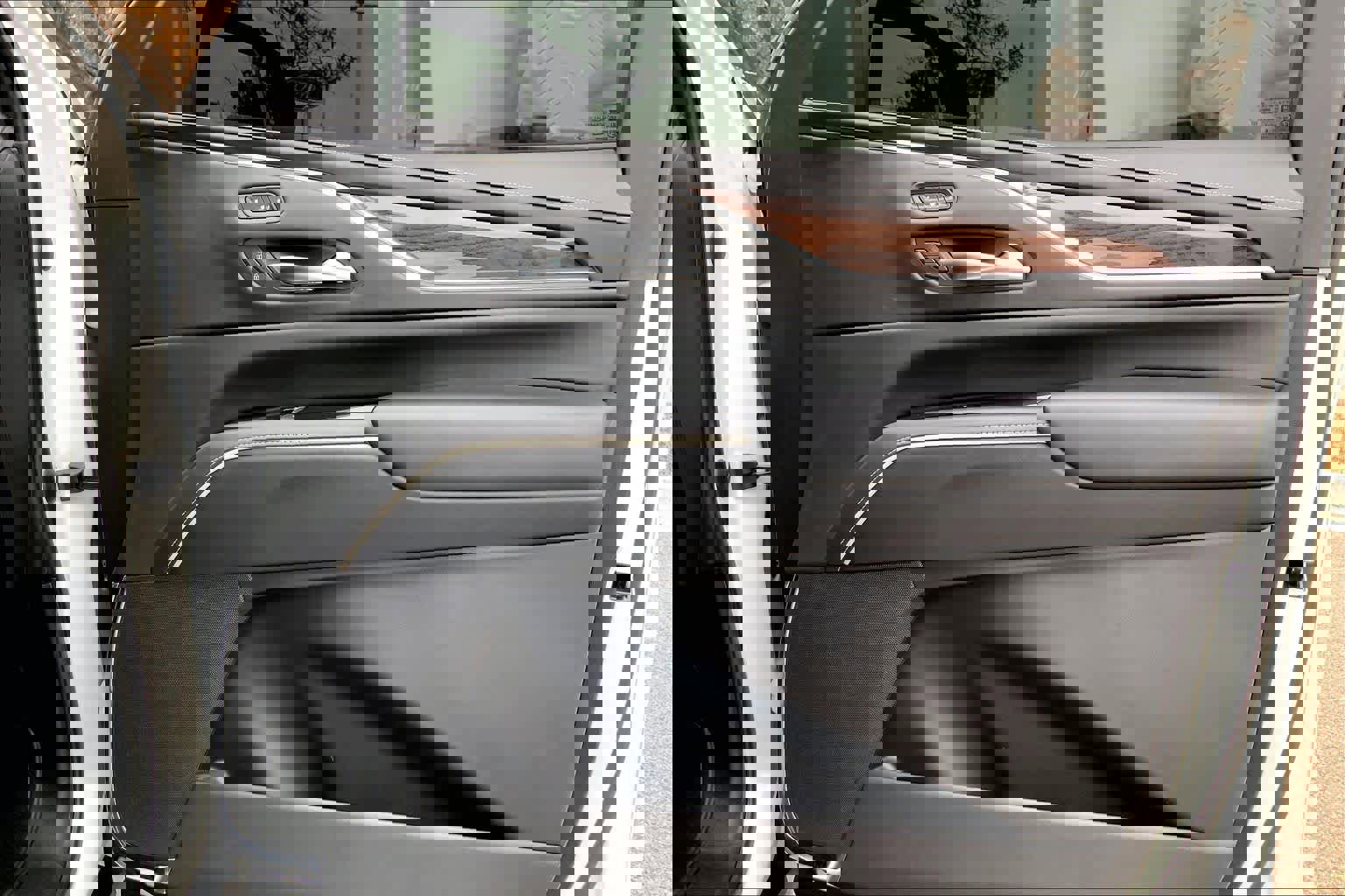 Used 2022 Cadillac Escalade Sport Platinum image 22